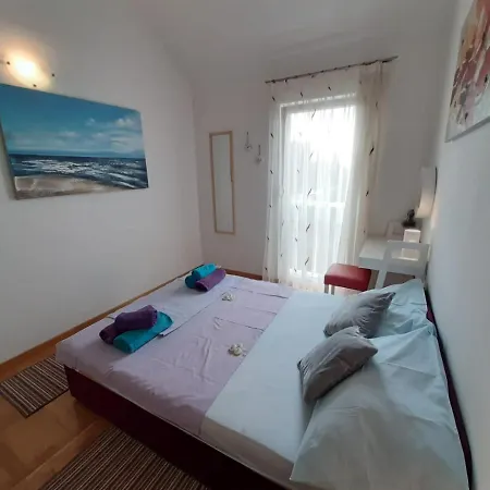 Svjetionik-lighthouse *