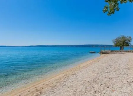 Svjetionik-lighthouse * Kaštela